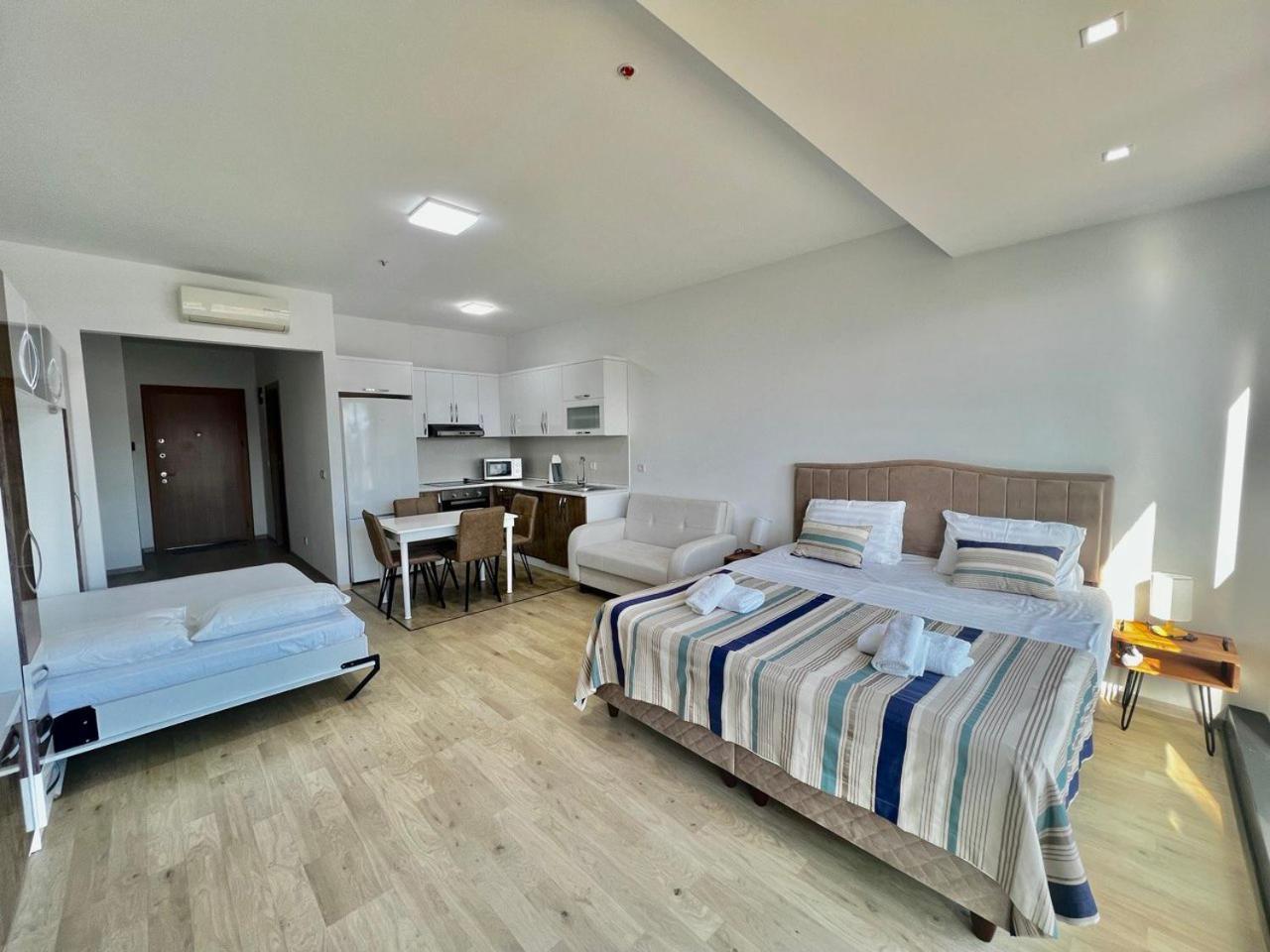 Apartments With Sea And Mountain Views, Portа Batumi Tower 外观 照片
