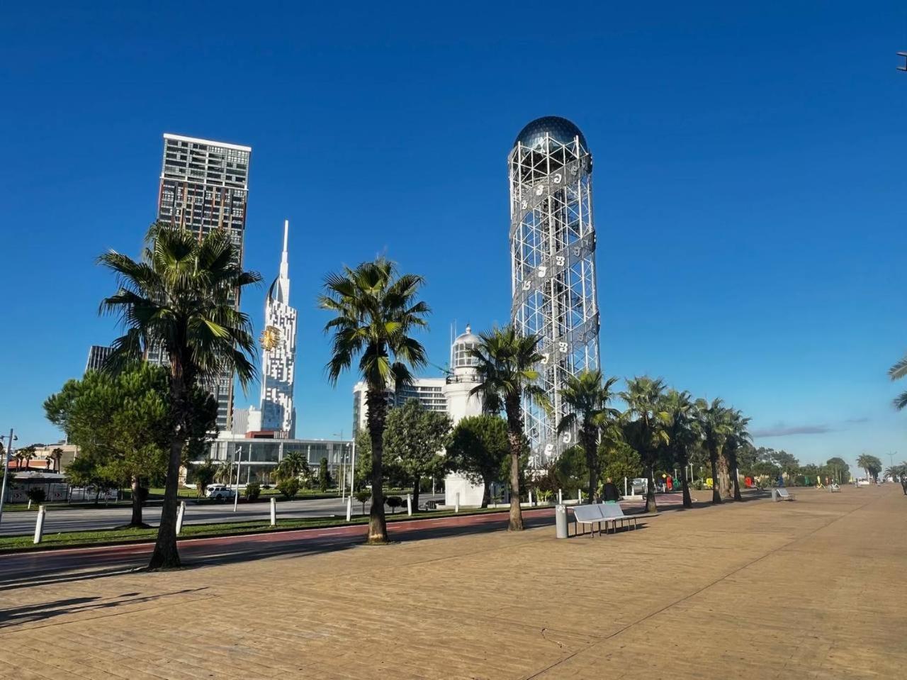 Apartments With Sea And Mountain Views, Portа Batumi Tower 外观 照片