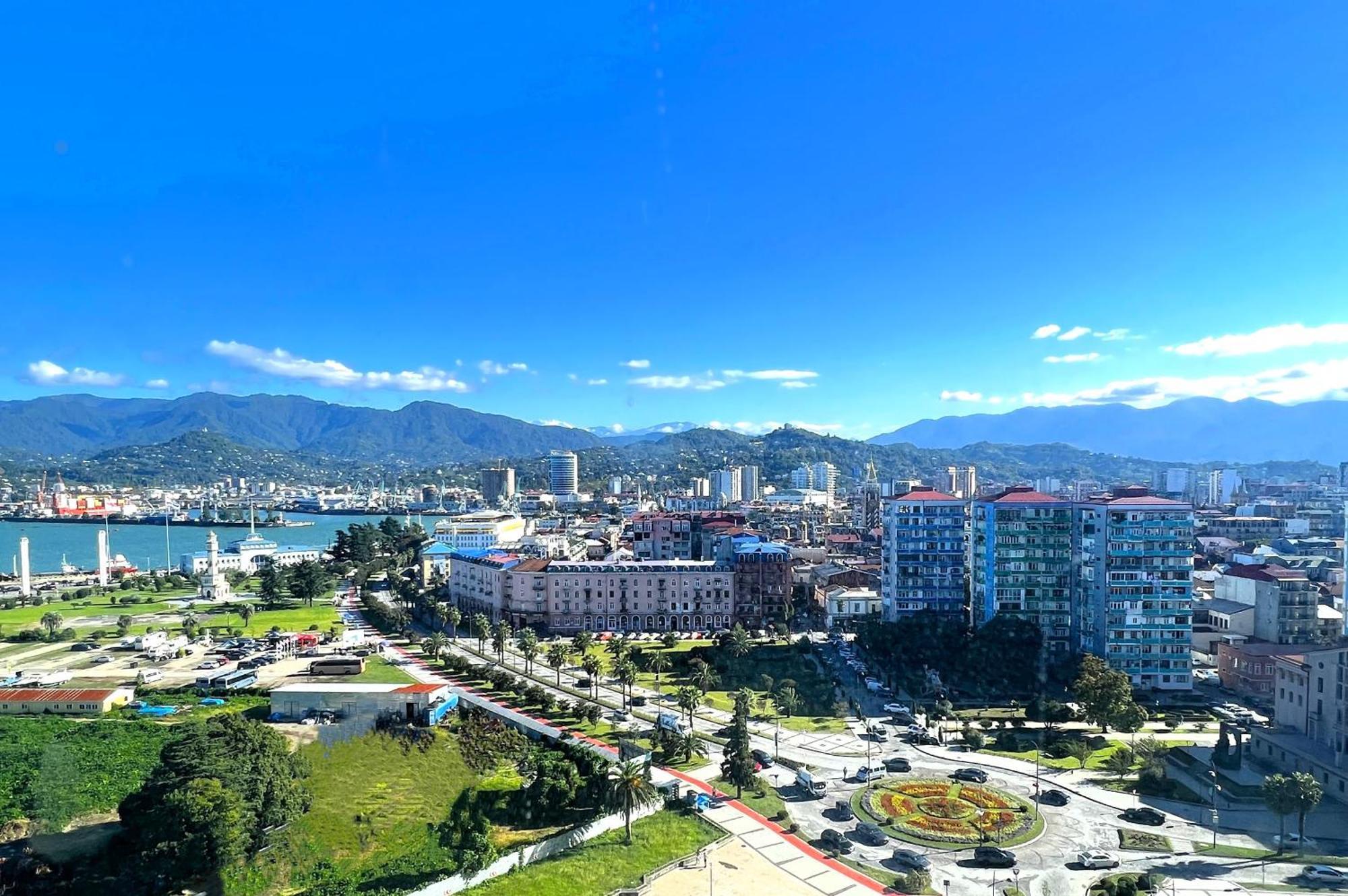 Apartments With Sea And Mountain Views, Portа Batumi Tower 外观 照片